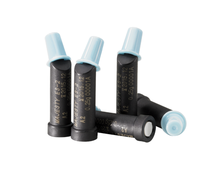 Kuraray Clearfil Majesty ES-2 CLASSIC Refill caps 0,25gr (20 stuks)